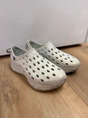 KANE Revive Active Recovery shoes Women’s Size 8